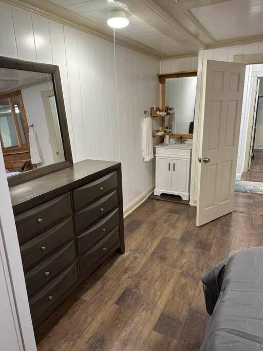 Hot Tub 5 Beds Leilighet Moorhead Eksteriør bilde