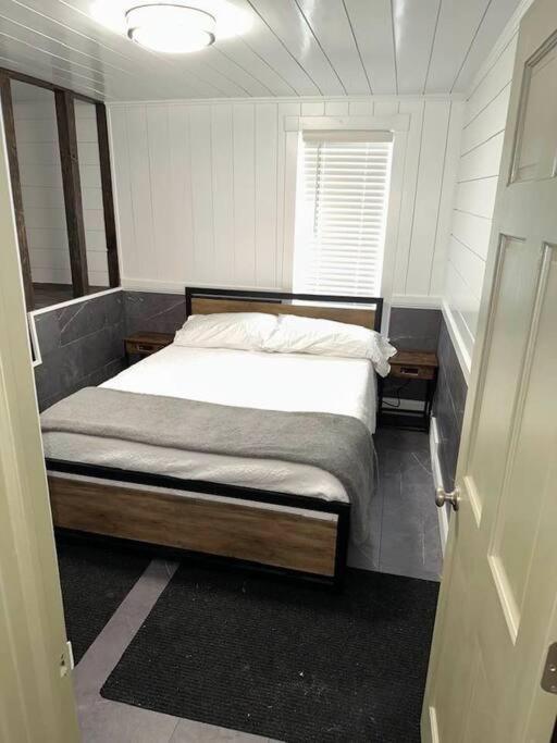 Hot Tub 5 Beds Leilighet Moorhead Eksteriør bilde
